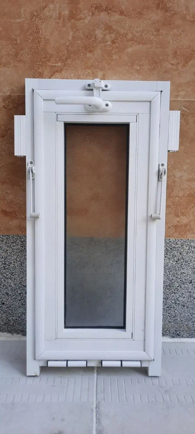 پنجره آلمینیومی یخچالی|مصالح و تجهیزات ساختمان|صوفیان, |دیوار