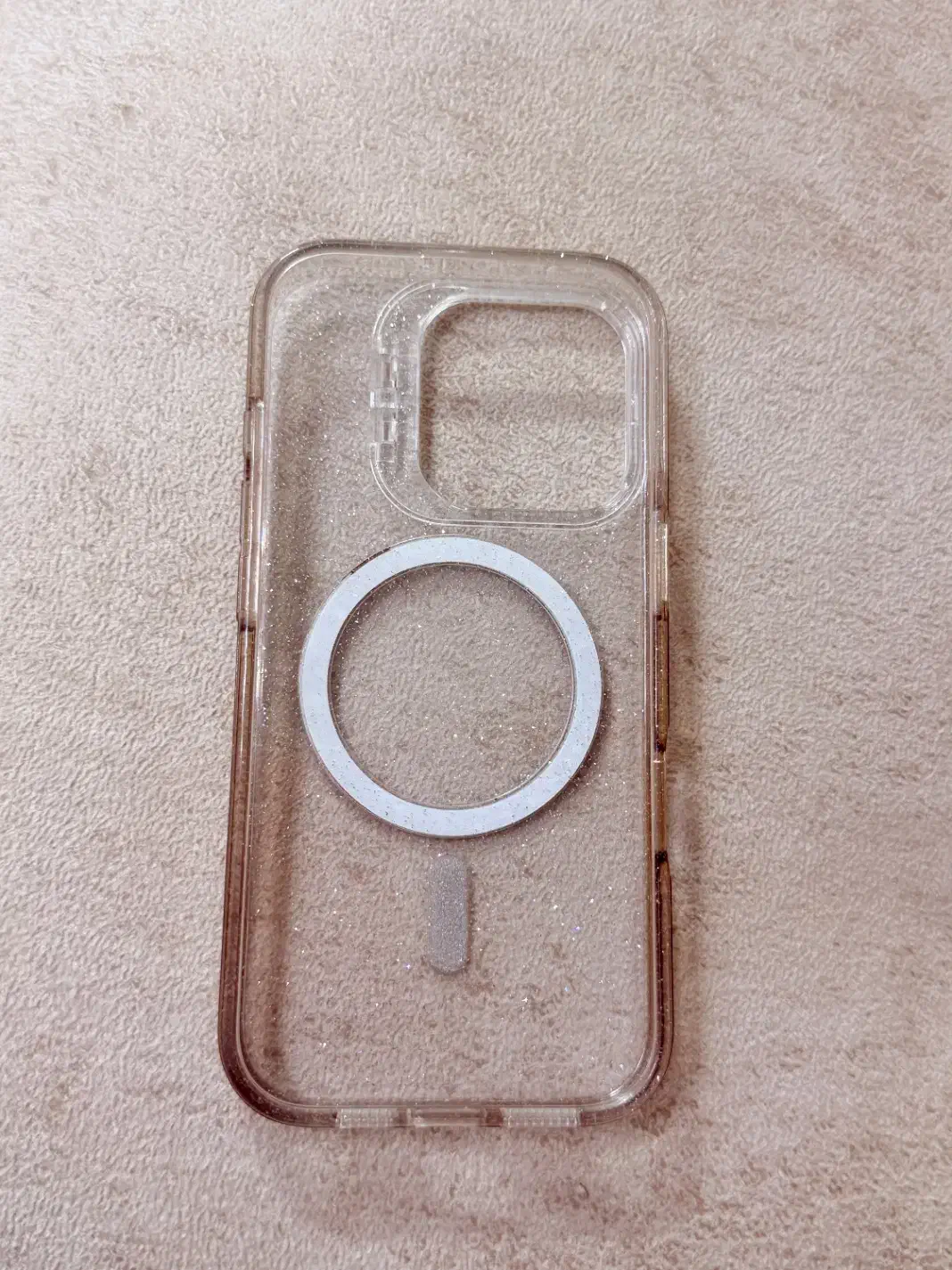 گارد آیفون ۱۶ پرو|لوازم جانبی موبایل و تبلت|شاهین‌شهر, شهرک میلاد|دیوار