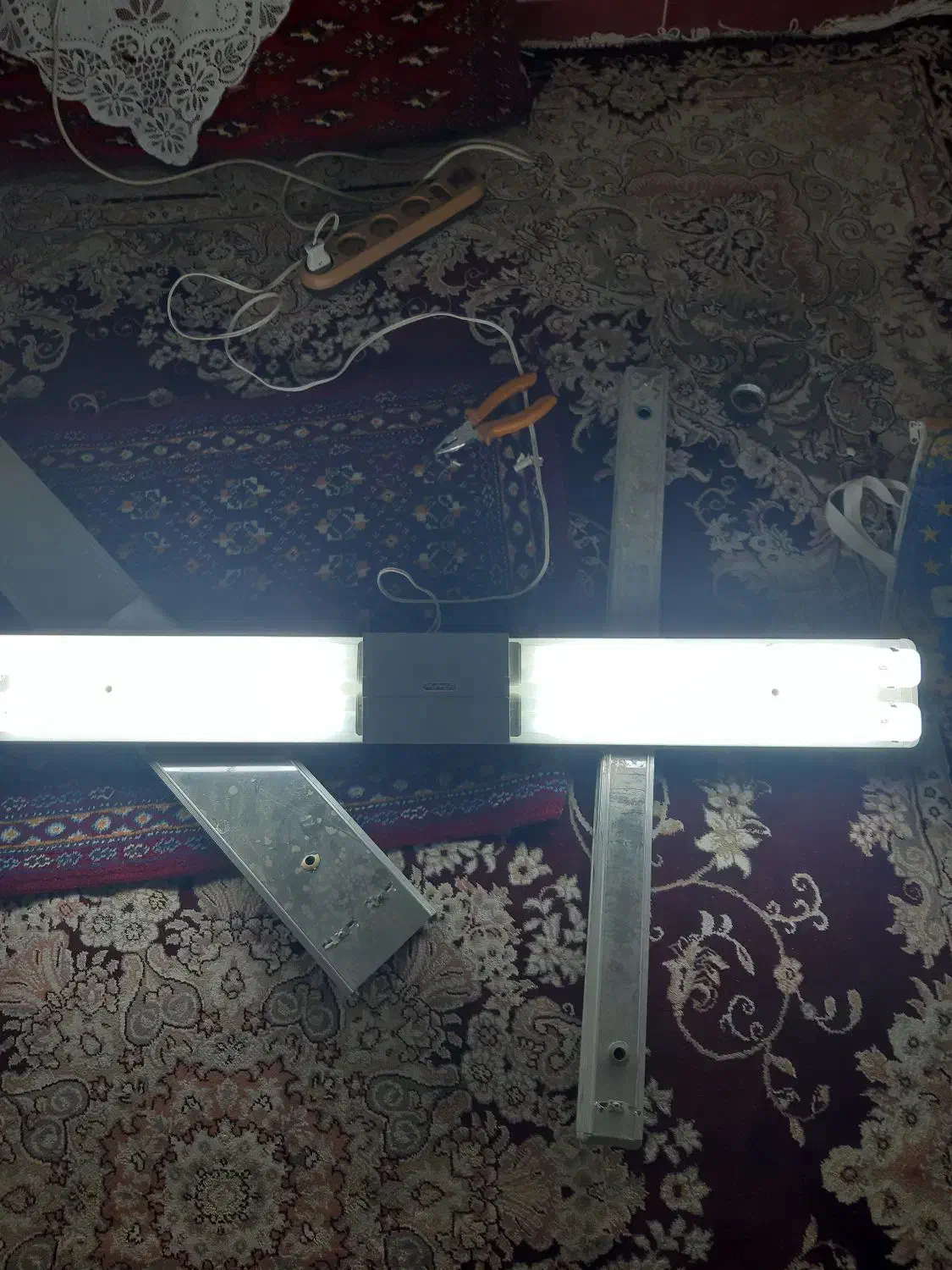 لامپ.لامپ مهتابی|لامپ و چراغ|سبزوار, چهارراه فرودگاه|دیوار