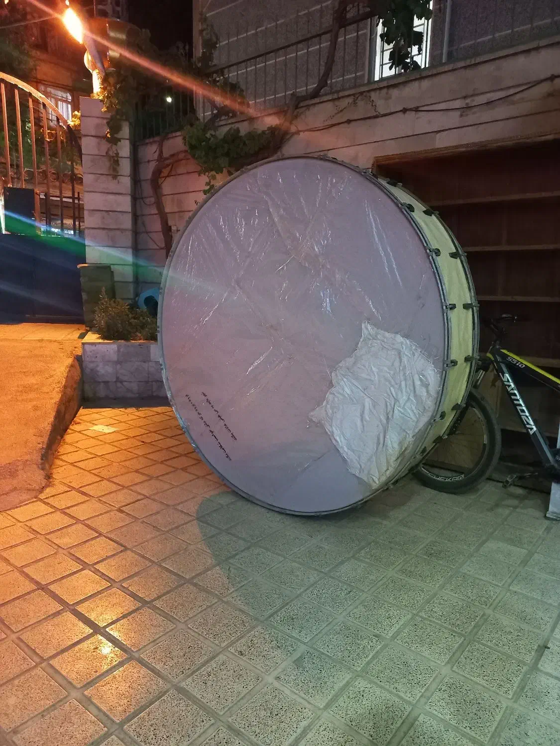 طبل ۱۸۰ چوب|درام و پرکاشن|کرج, حصارک بالا|دیوار