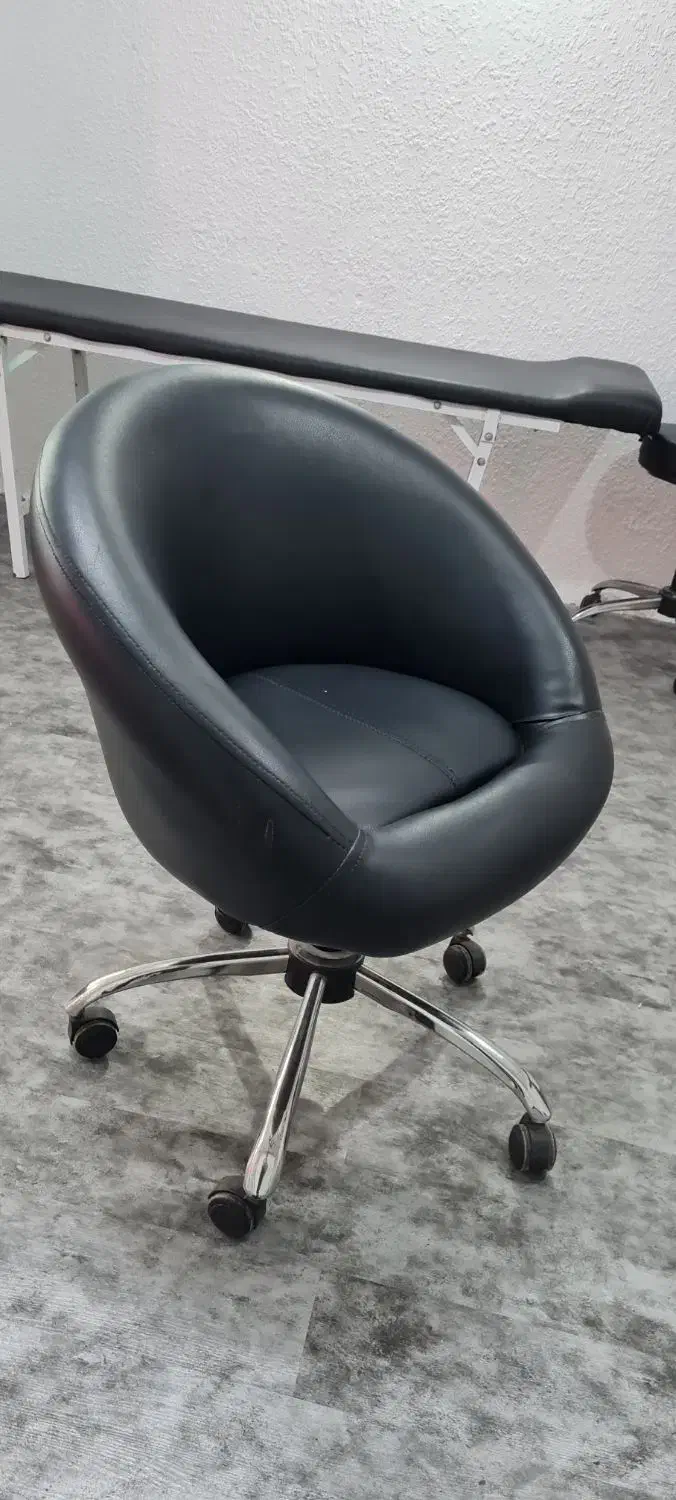 صندلی آرایشگاه|آرایشگاه و سالنهای زیبایی|بندر انزلی, تهران|دیوار