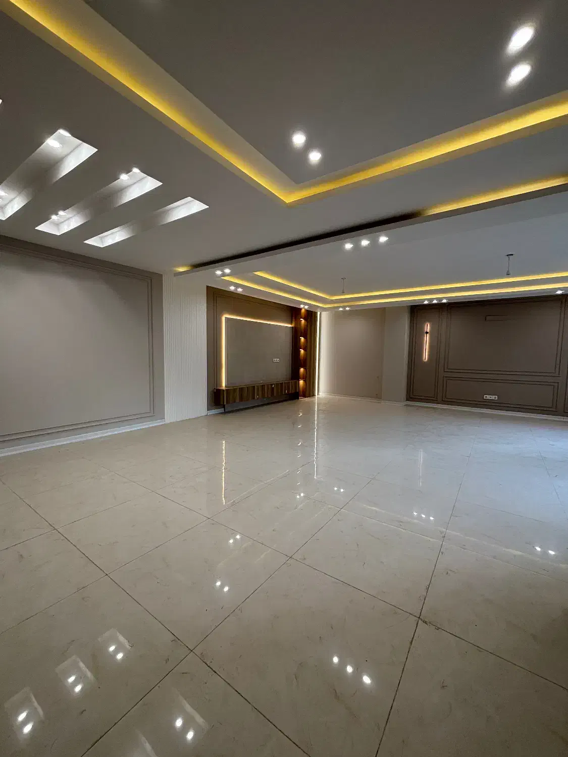 فروش آپارتمان لوکس و نوساز در بر اصلی سرابی|فروش آپارتمان|گنبد کاووس, |دیوار