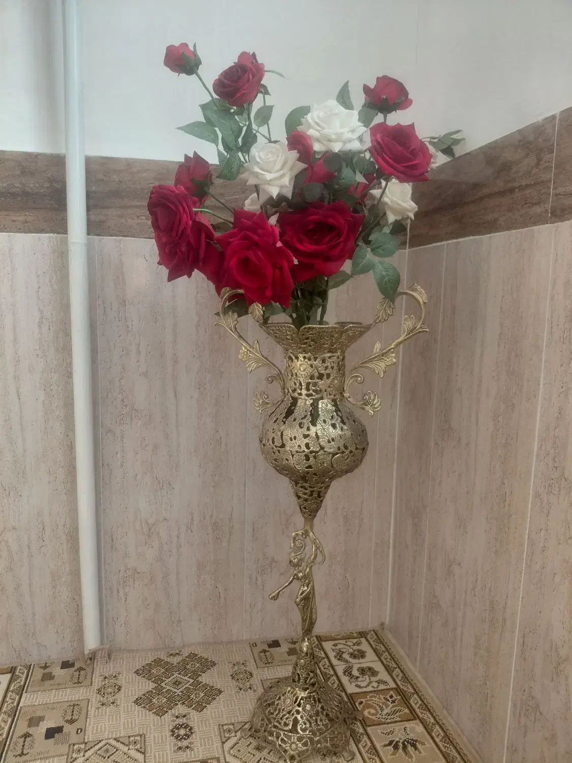 گلدا‌ن‌برنز|صنایع دستی و سایر لوازم تزئینی|ابهر, |دیوار