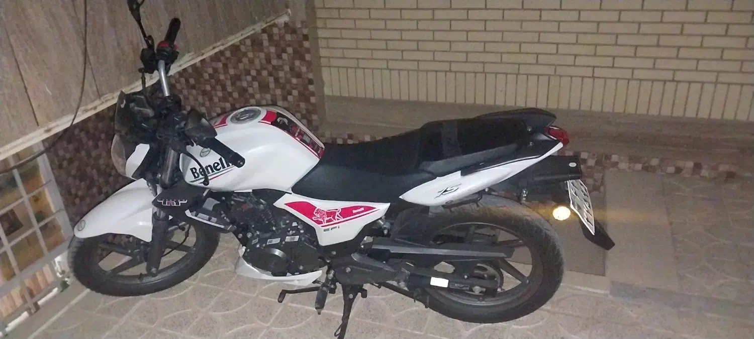 موتور بنلی ۱۵۰ فیس قدیم|موتورسیکلت|آباده, |دیوار
