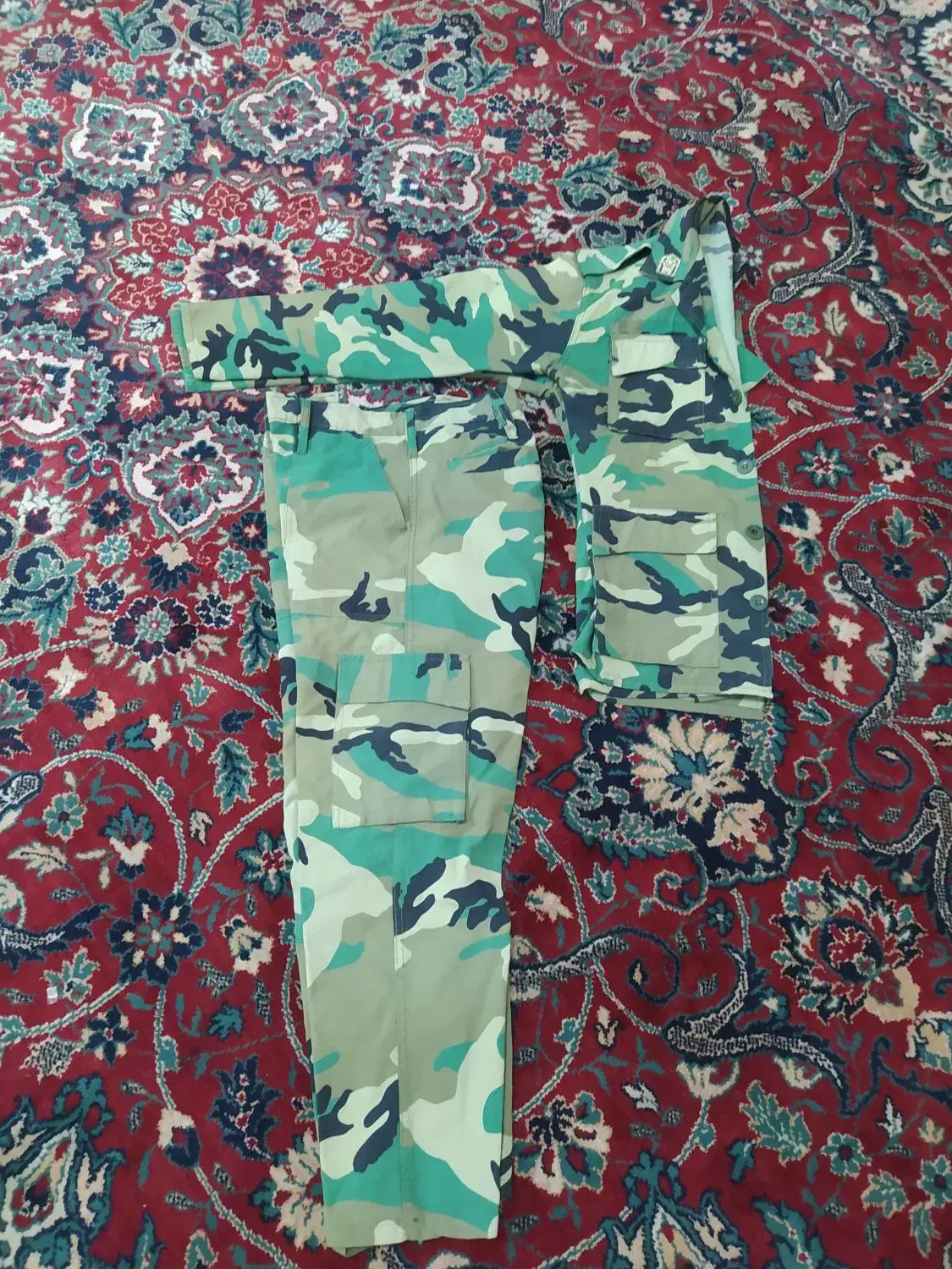 لباس سربازی|لباس|فسا, |دیوار