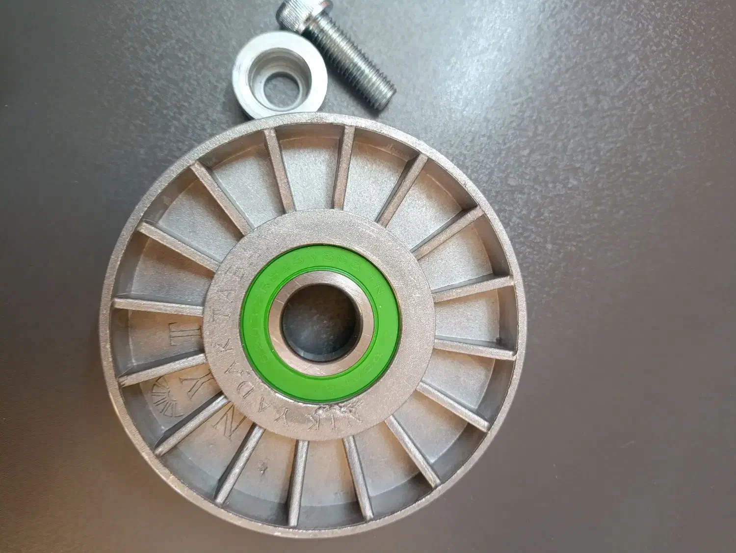 غلتک دینام فلزی 405|قطعات یدکی و لوازم جانبی|زاهدان, |دیوار