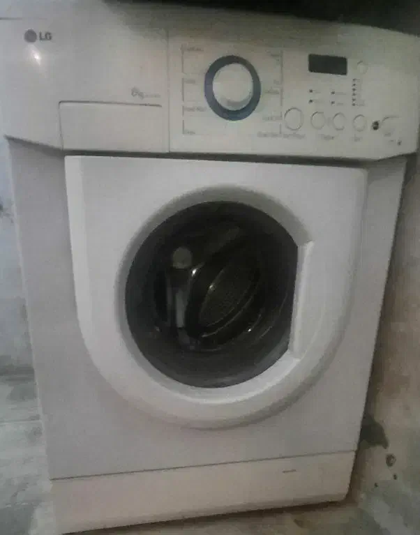 لباسشویی کارکرده ۶ کیلویی LG|ماشین لباسشویی و خشک‌کن لباس|نوشهر, |دیوار