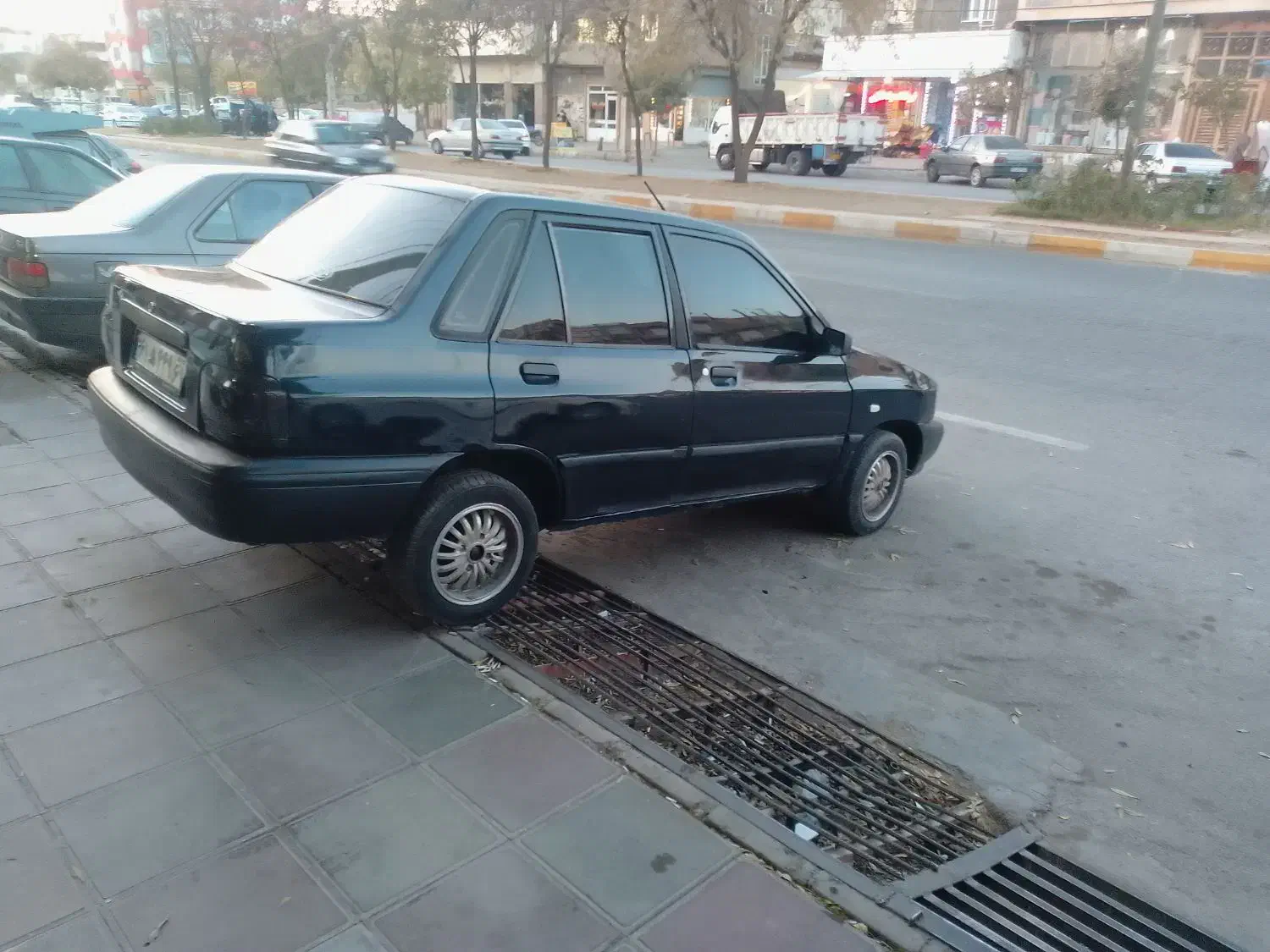 پراید مدل ۸۳ درجه یک|خودرو سواری و وانت|بانه, |دیوار