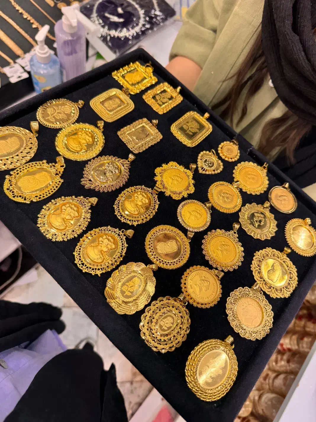 پارت جدید گردنبندهای مشابه طلا طرح رسپینا|بدلیجات|مشهد, احمدآباد|دیوار