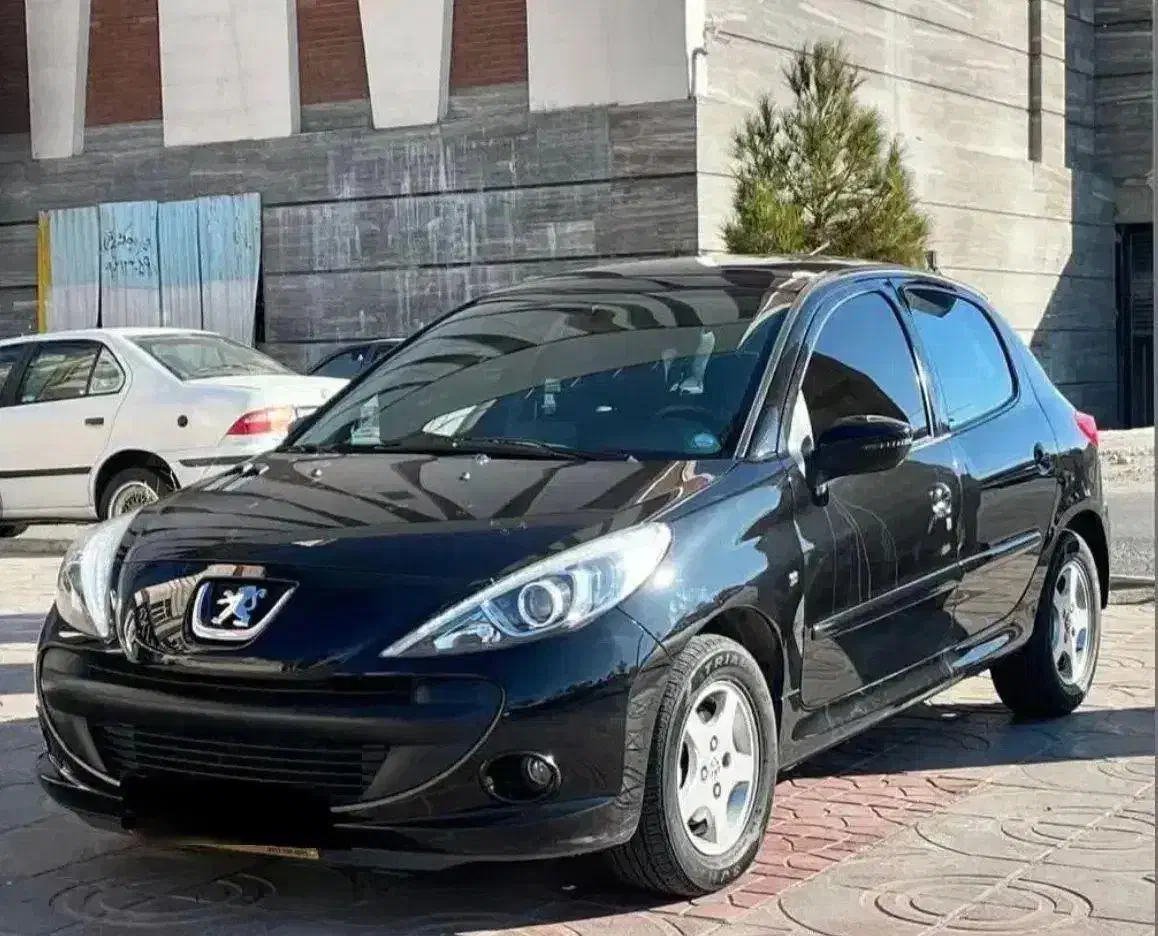 ۲۰۷ پانوراما ۱۴۰۱|خودرو سواری و وانت|کرمان, |دیوار