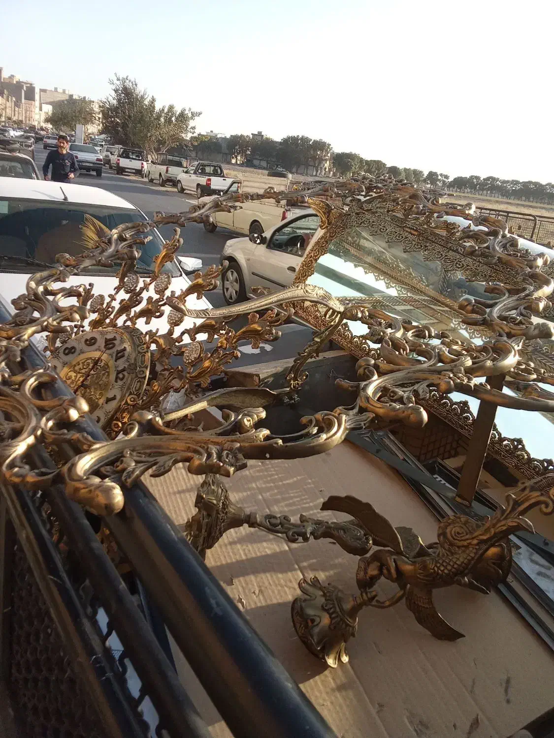 برای فروش لوازم برنج و برنز. تماس بگیرین|لوستر و چراغ آویز|تهران, عباسی|دیوار