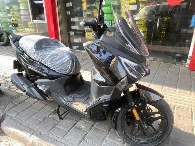 گلگسی ۳۰۰|موتورسیکلت|تهران, ائمه اطهار|دیوار