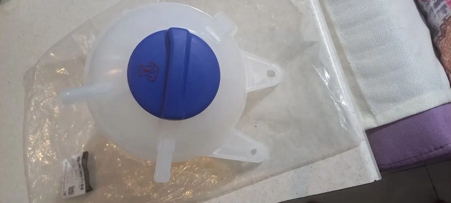 مخزن آب سر ریز رادیاتور نوتیگو ۸ پرو نو|قطعات یدکی و لوازم جانبی|پردیس, فاز ۳|دیوار