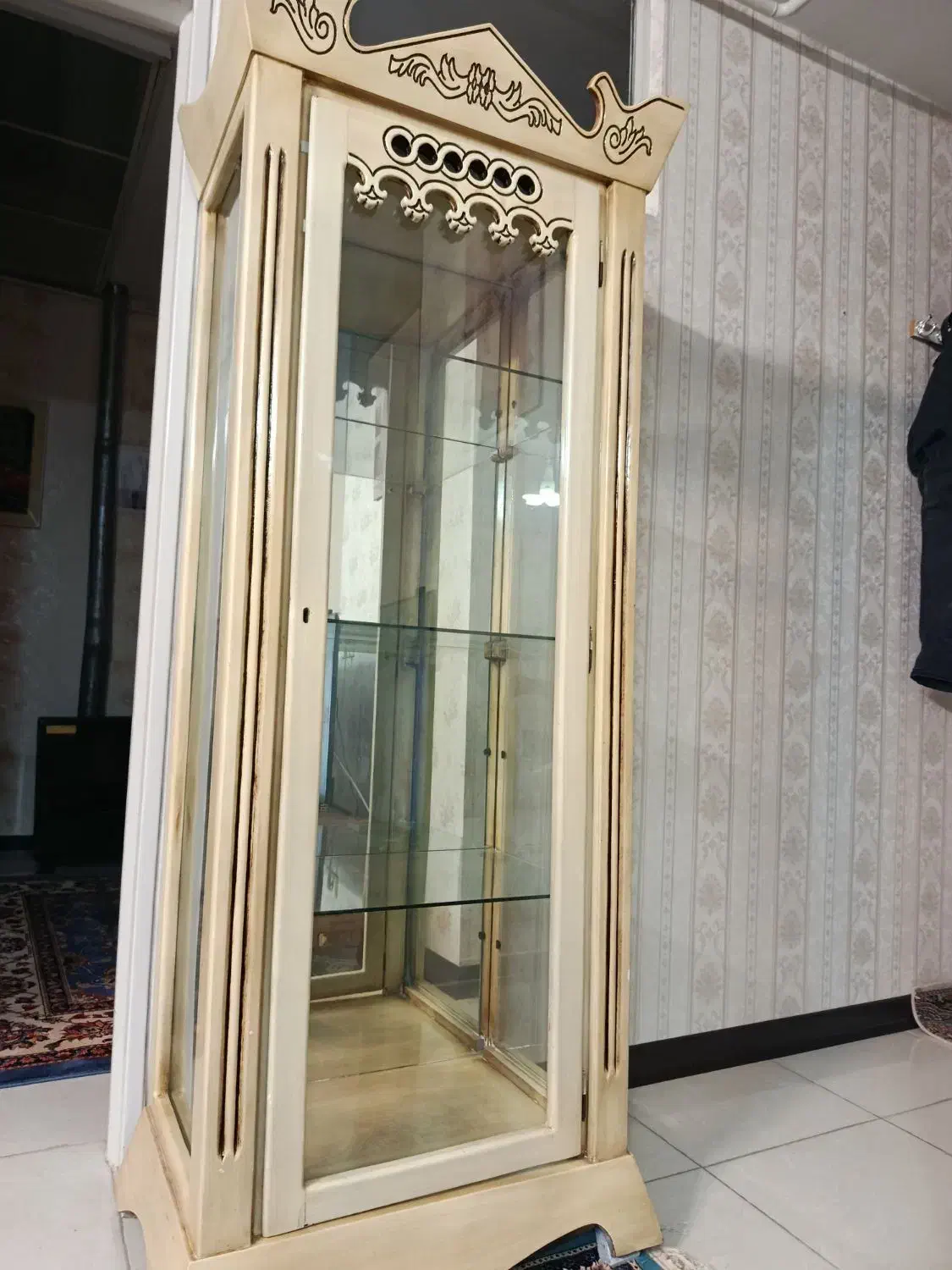 ویترین چهار طبقه|بوفه، ویترین، کنسول|خمین, |دیوار