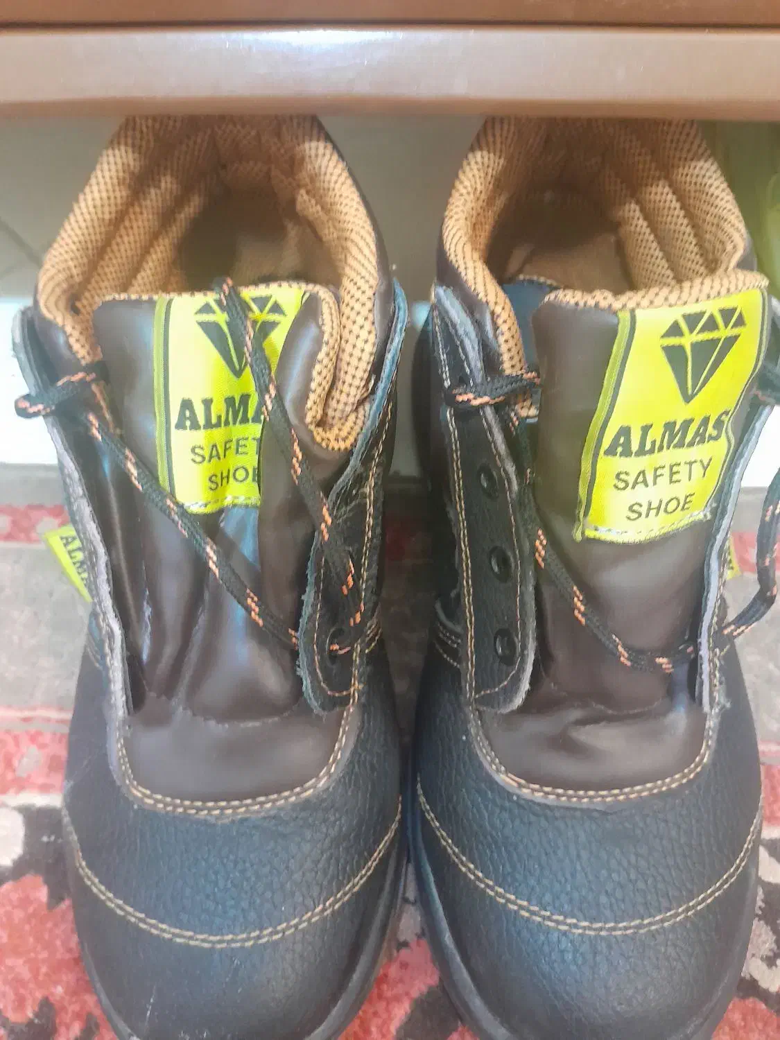 کفش کار کاملا نو|کیف، کفش، کمربند|بندر کنگان, |دیوار