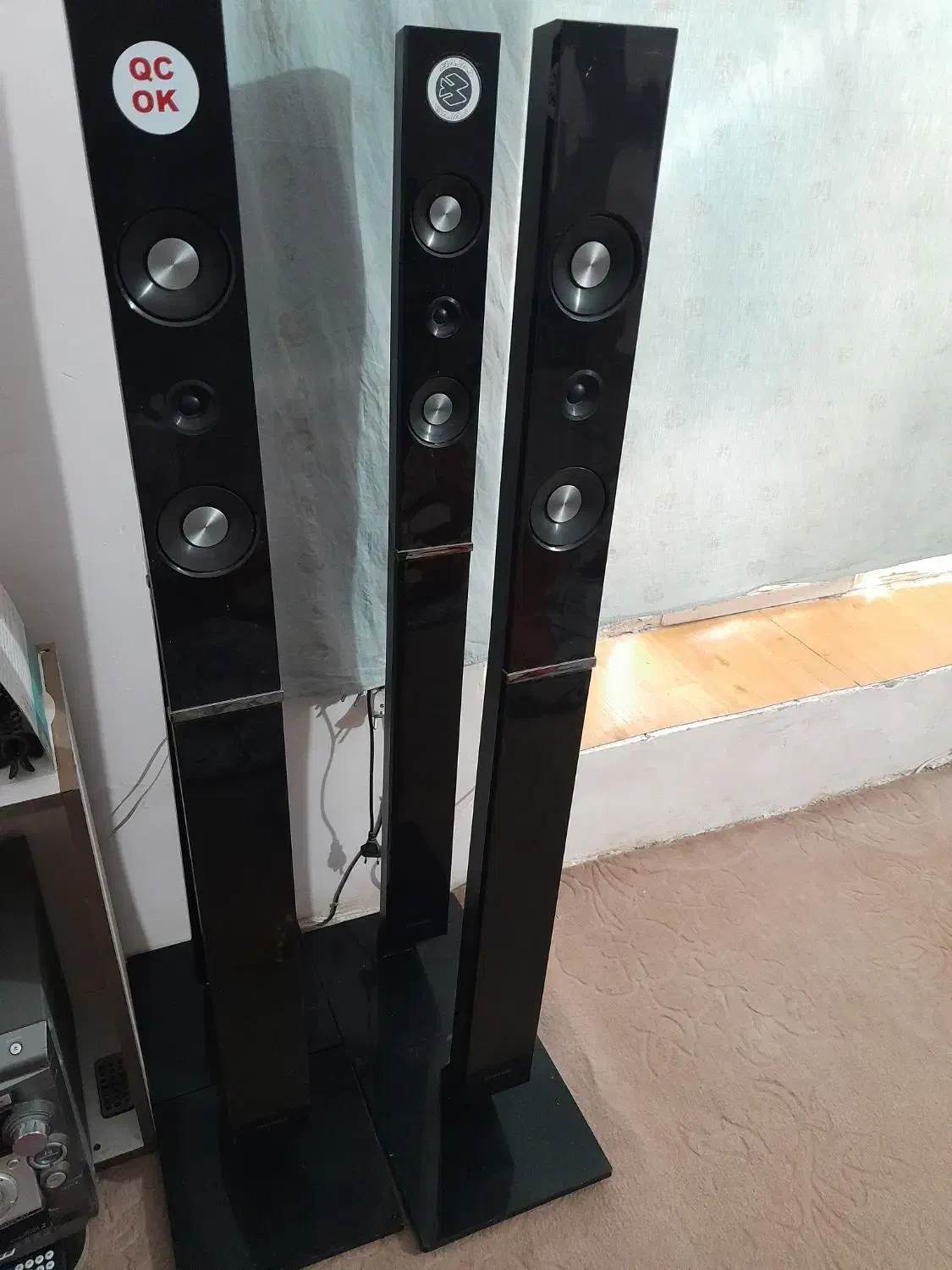 بلند گو|سیستم صوتی خانگی|سبزوار, امام خمینی (ناوی)|دیوار