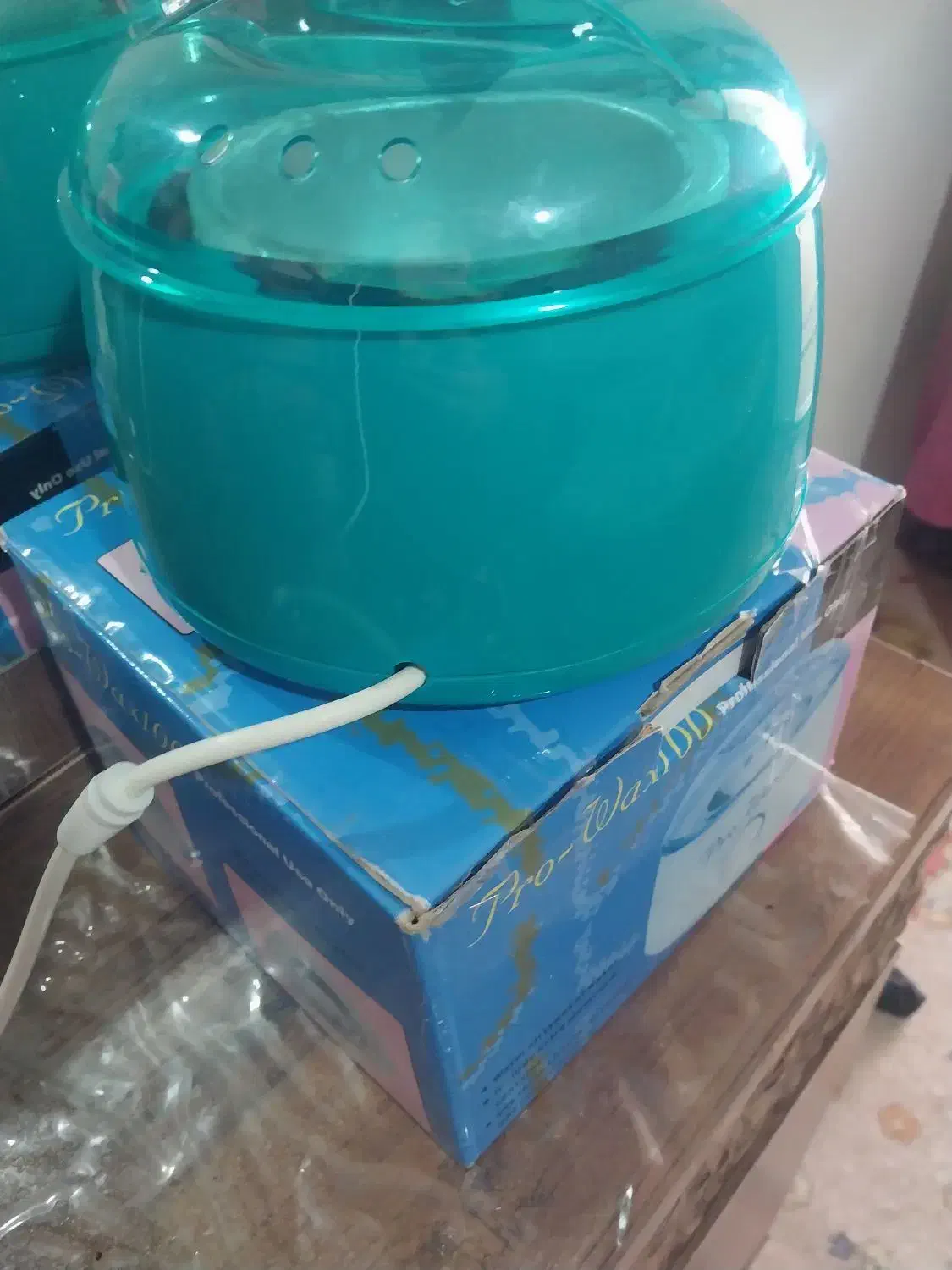 یک عدد دستگاه اپیلاسیون مناسب اریشگاه ها..|آرایشگاه و سالن‌های زیبایی|گلپایگان, |دیوار