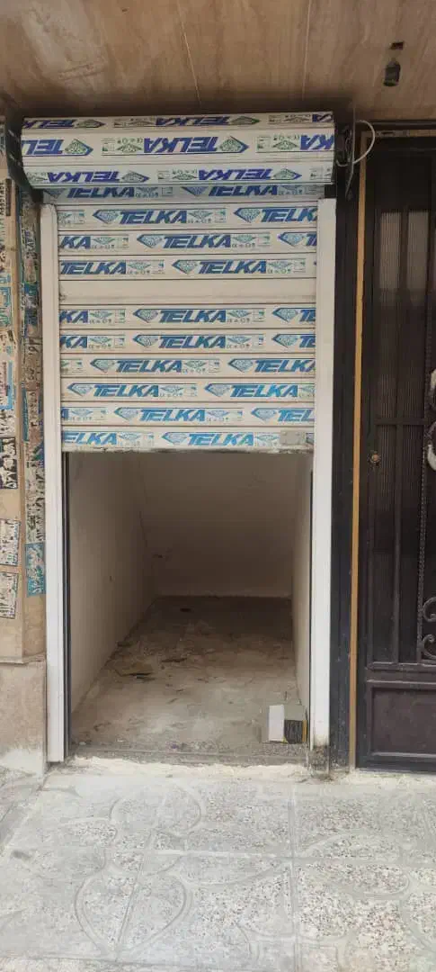 ۳متر مغازه زیر پله بر خیابان حصارک اسلامشهر|فروش مغازه و غرفه|بهارستان, |دیوار