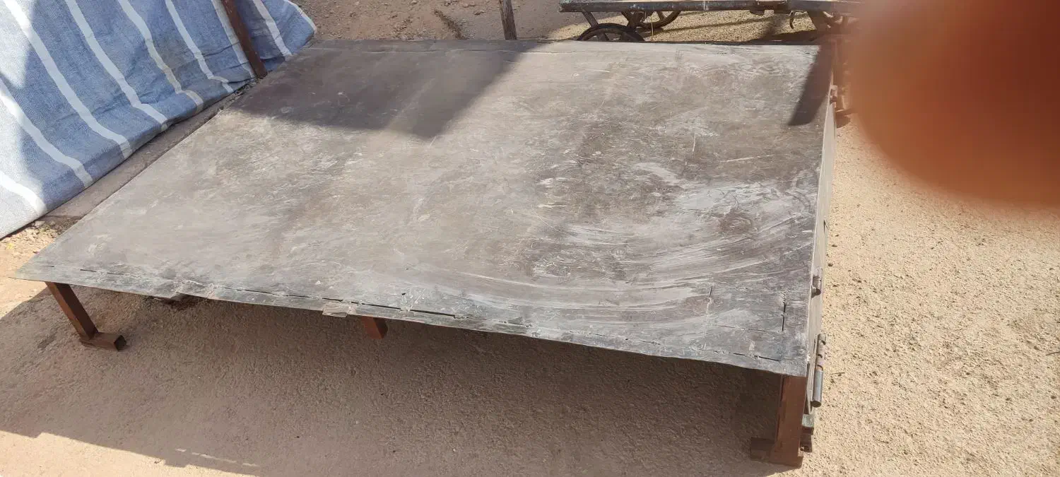 کفی فلزی وانت اریسان|قطعات یدکی و لوازم جانبی|شیراز, محراب|دیوار