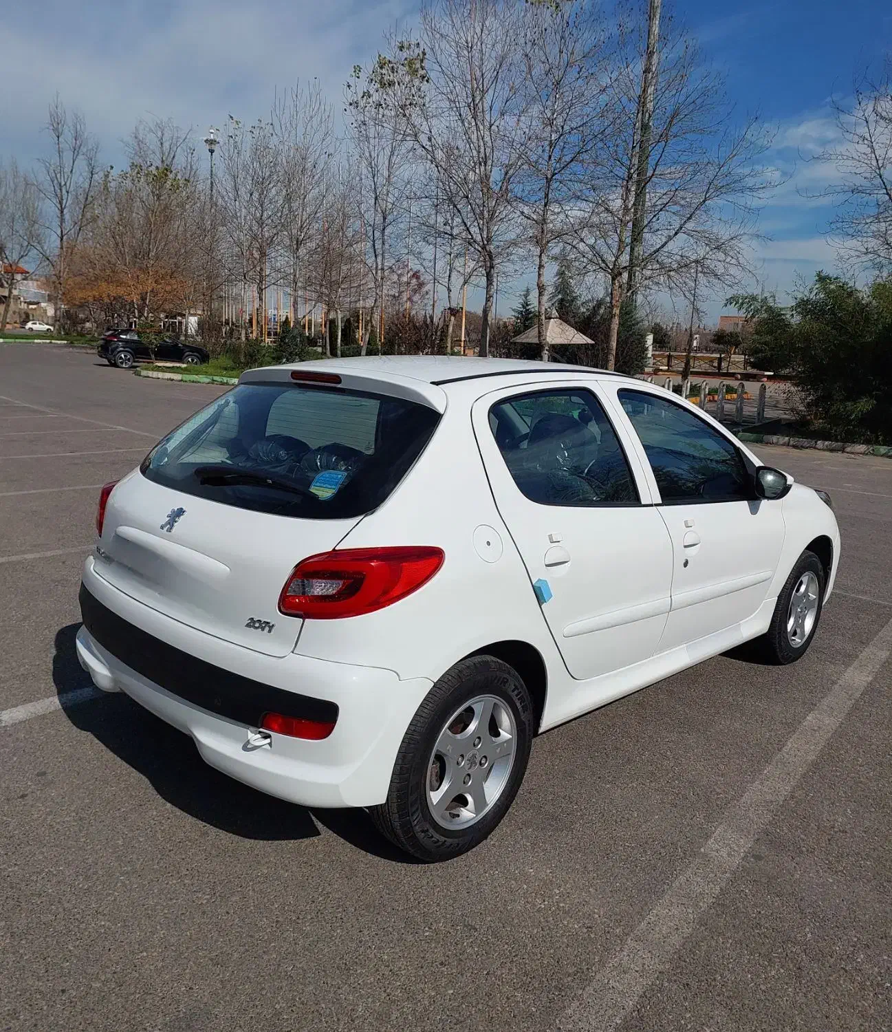 پژو ۲۰۷i|خودرو سواری و وانت|ساری, |دیوار