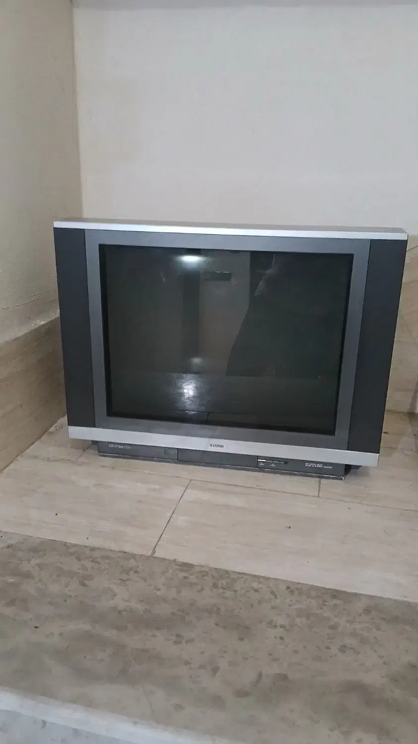 تلویزیون هیتاچی|تلویزیون و پروژکتور|رشت, نخودچر|دیوار