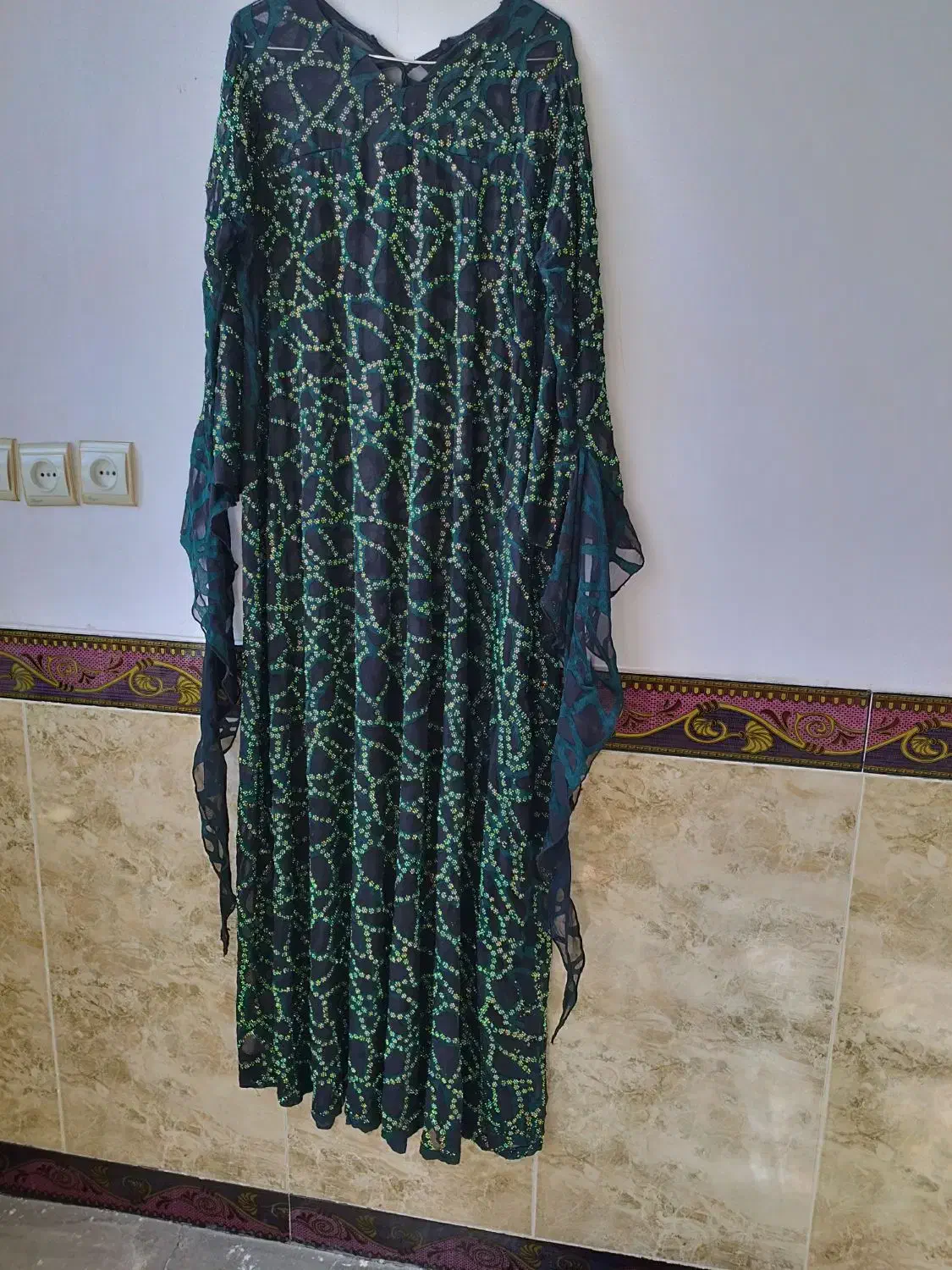 شال|لباس|جوانرود, |دیوار