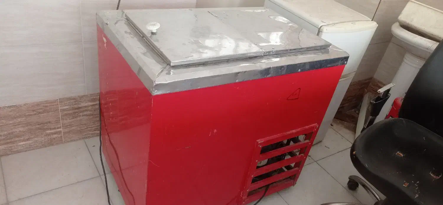 یک عدد فریزر دودر خیلی تمیز سالم باضمانت|فروشگاه و مغازه|بجنورد, |دیوار