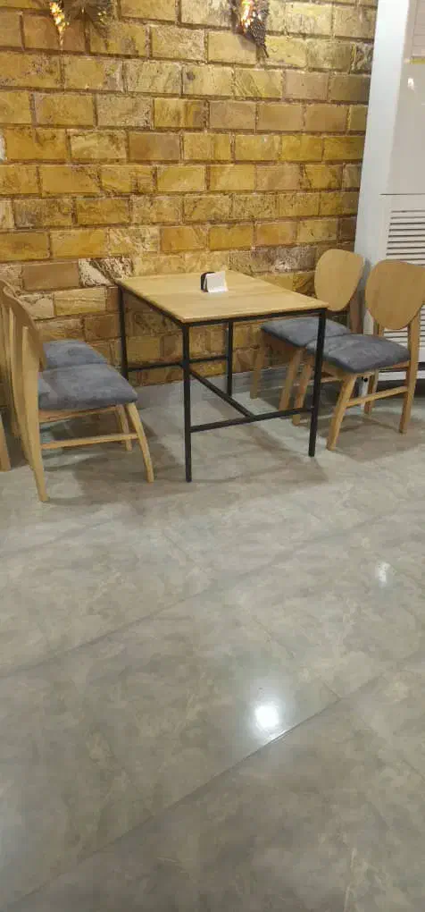 میز صندلی به تعداد مخصوص رستوران وکافه|کافیشاپ و رستوران|بندرعباس, |دیوار