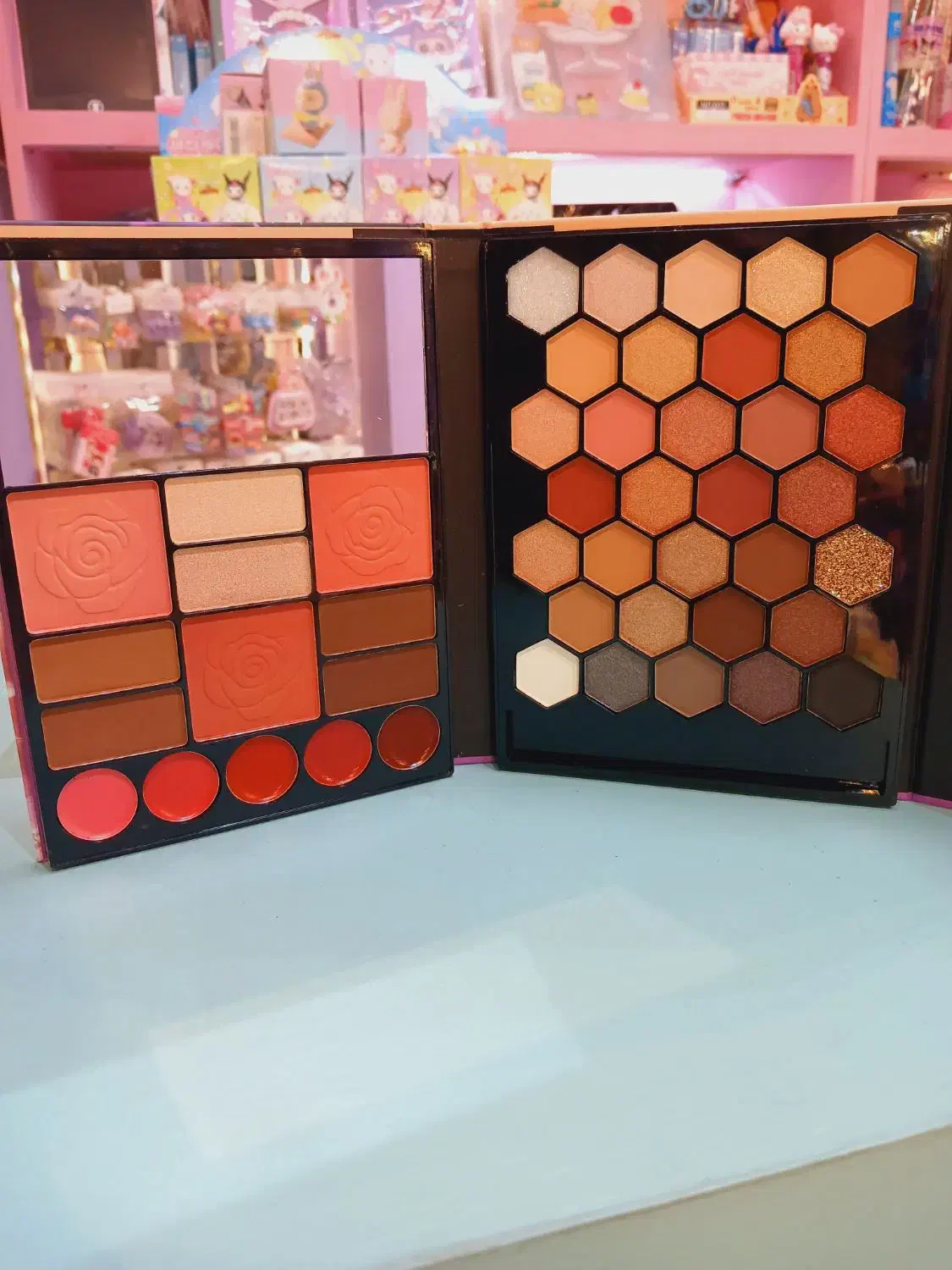 فروشنده خانم برای فروشگاه آرایشی|استخدام بازاریابی و فروش|مشهد, کوی راد|دیوار