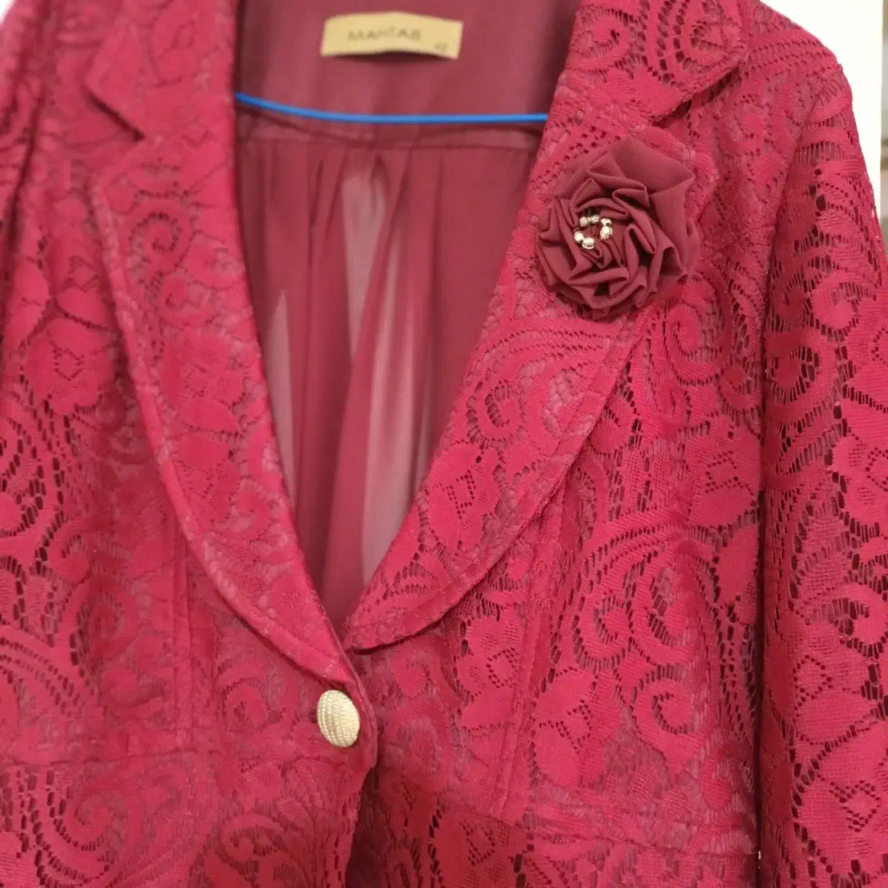 کت مجلسی|لباس|پردیس, فاز ۳|دیوار