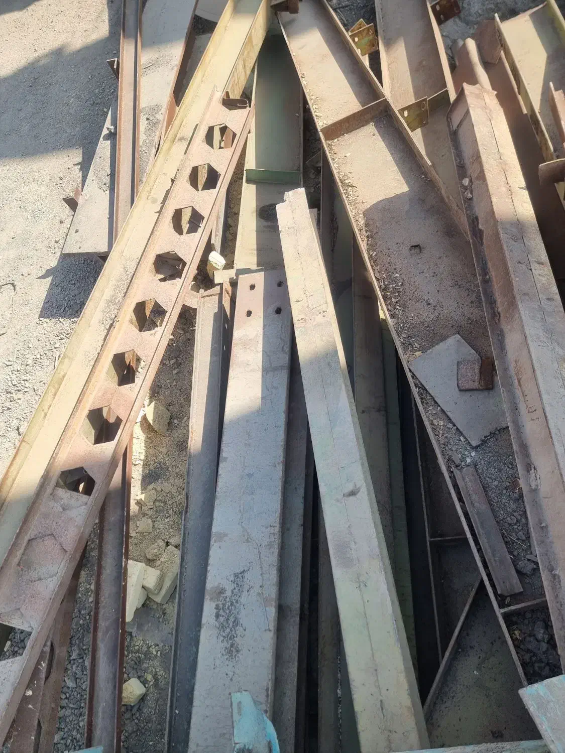 فروش پایه سوله و تراوز جرثقیل|عمدهفروشی|ابریشم, |دیوار