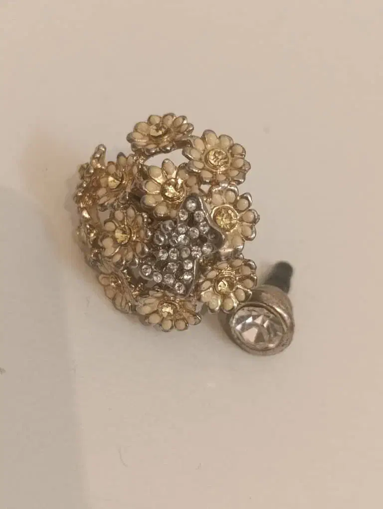 آویز جای هندزفری|لوازم جانبی موبایل و تبلت|ساوه, |دیوار