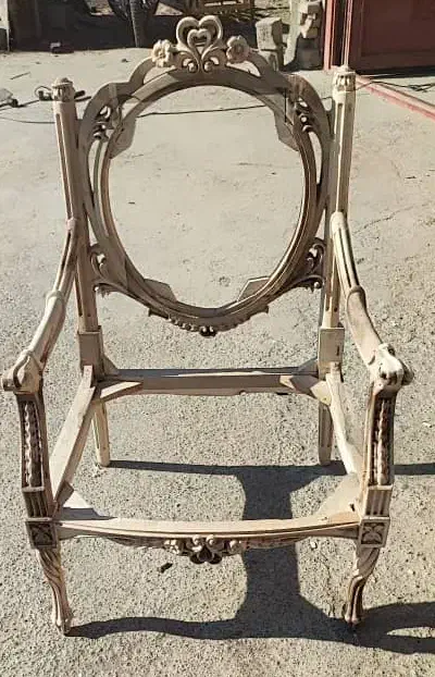 به دو نفر نجار و مونتاژ کار مبل کلا سیک نیازمندیم|استخدام صنعتی، فنی، مهندسی|رباط‌کریم, رباط‌کریم|دیوار