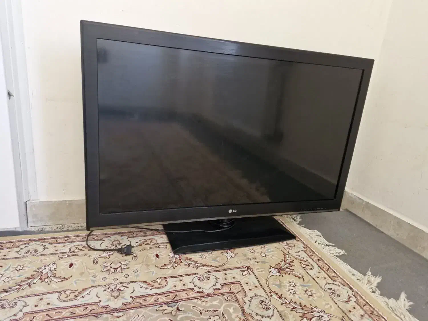 تلوزیون|تلویزیون و پروژکتور|فولادشهر, مسکن مهر فولادشهر|دیوار