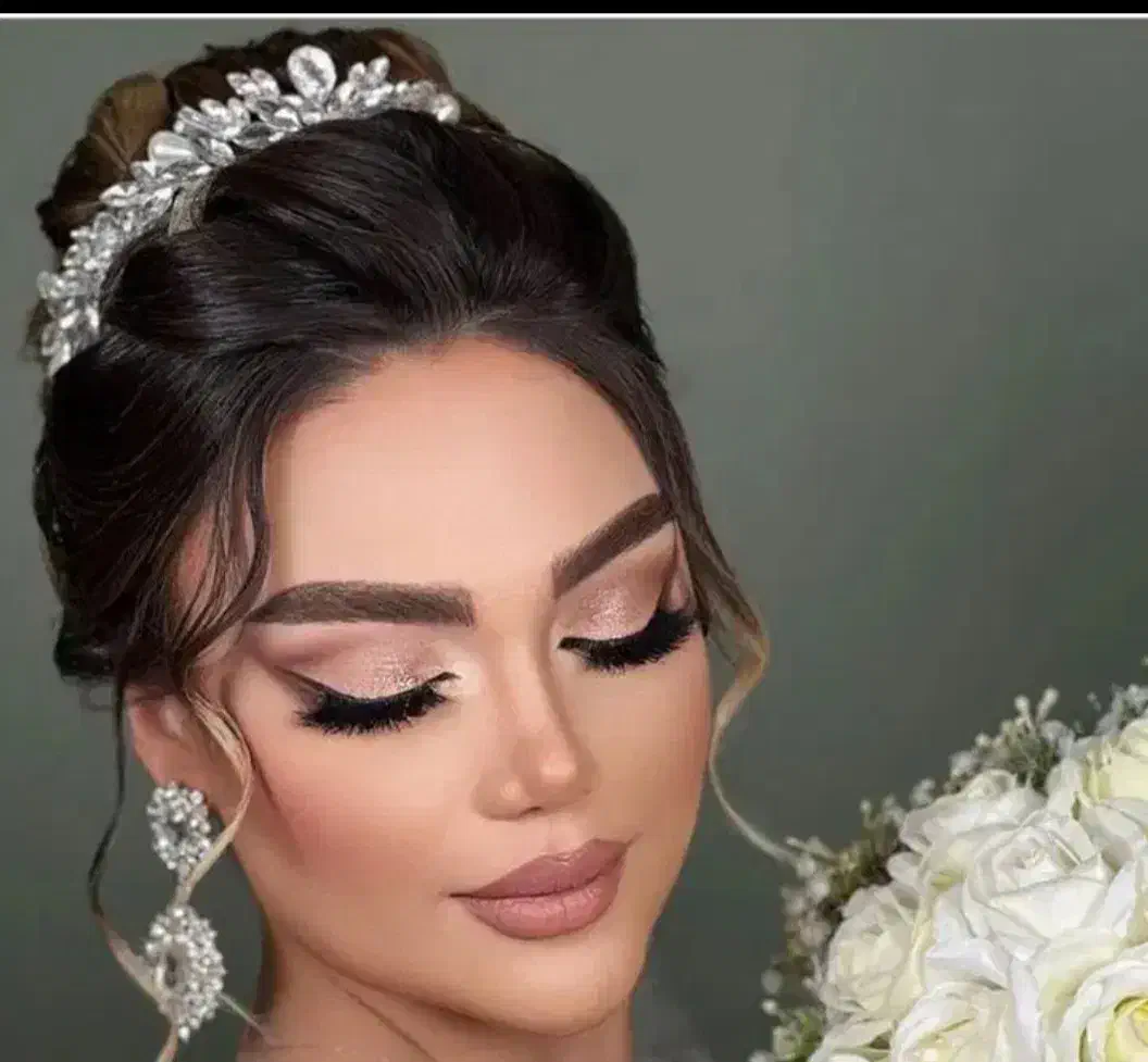 آموزش میکاپ وانجام خدمات میکاپ عروس وهمراهی|خدمات آرایشگری و زیبایی|یاسوج, |دیوار