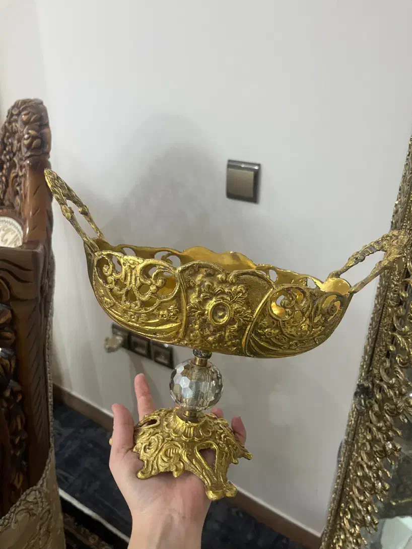 برنز و پرده و دکوری|بوفه، ویترین، کنسول|فردیس, ثابتی|دیوار