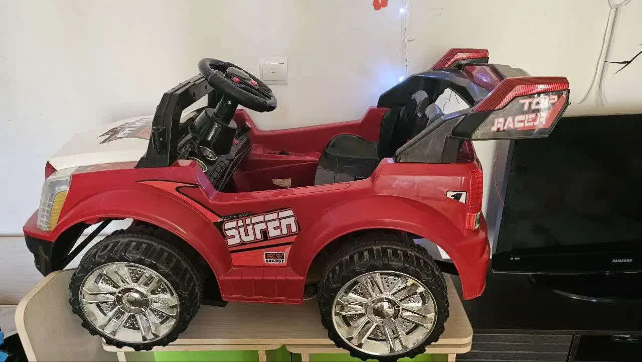 ماشین شارژی بزرگ|اسباب‌‌بازی|پرند, فاز ۴|دیوار