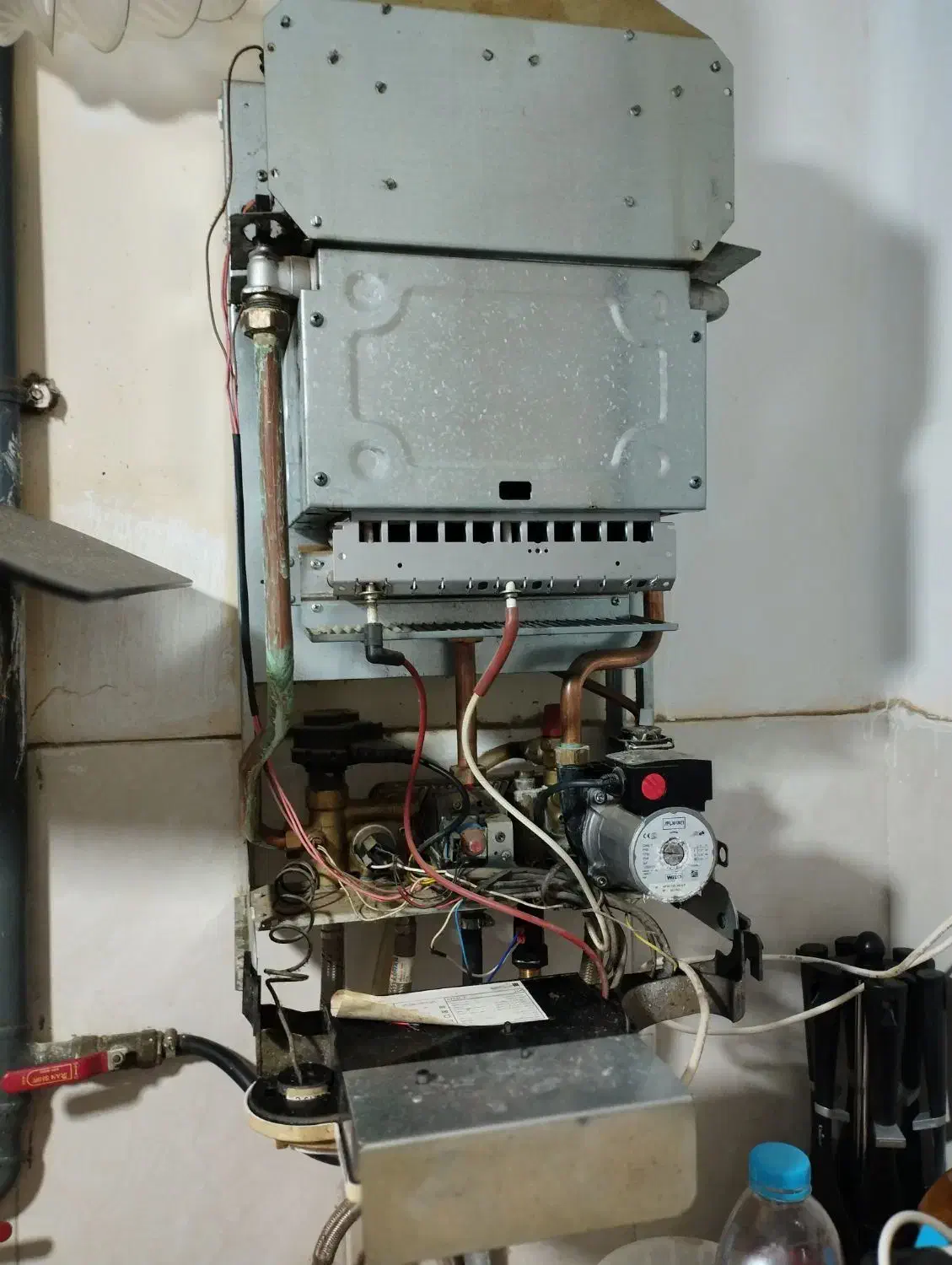 تعمیرات و سرویس تخصصی پکیج و برد|خدمات پیشه و مهارت|پرند, فاز ۳|دیوار