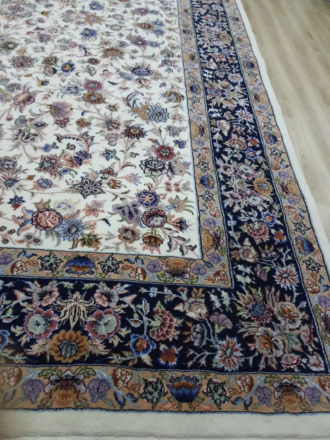 فرش دستباف ۹ متری  ۲/۵ در ۳/۵|فرش|ارومیه, |دیوار