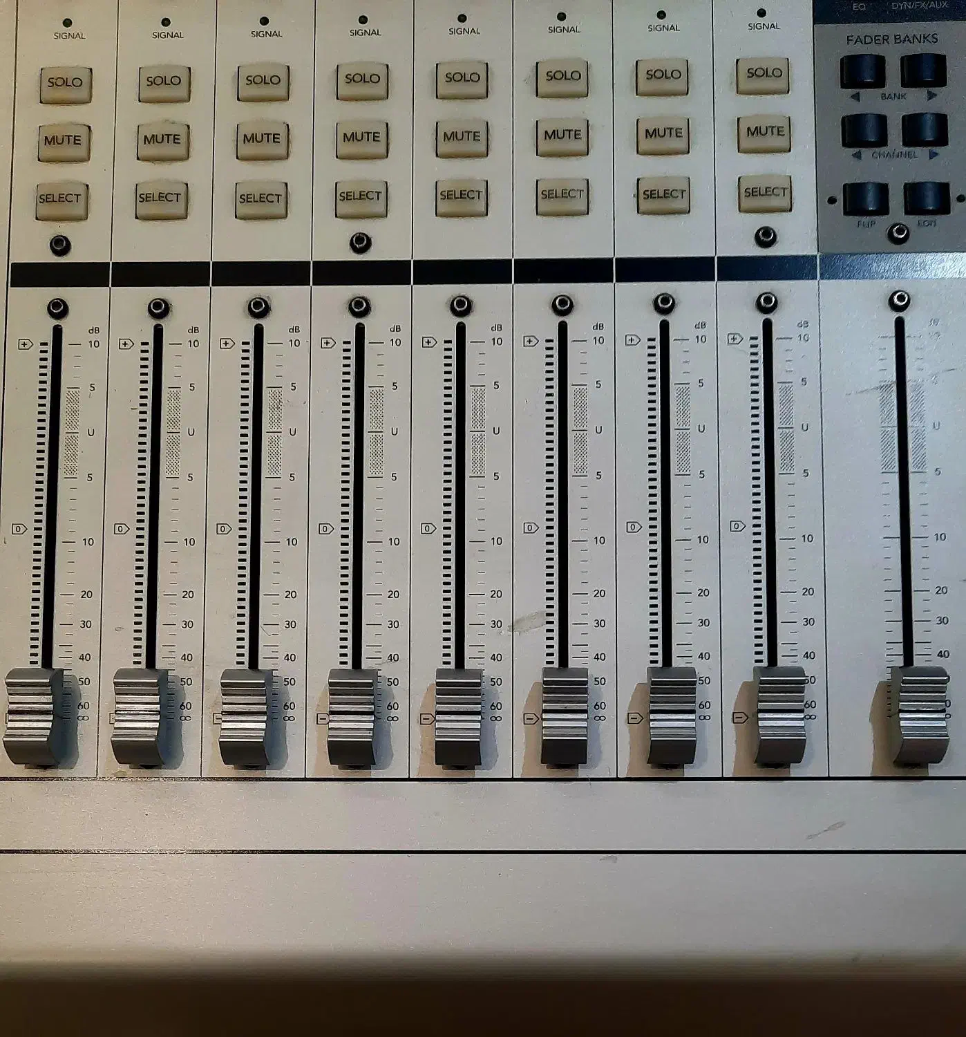 کنترلر نرم افزار کارت صدا مانیتورینگ|صوتی و تصویری|تهران, صد دستگاه|دیوار