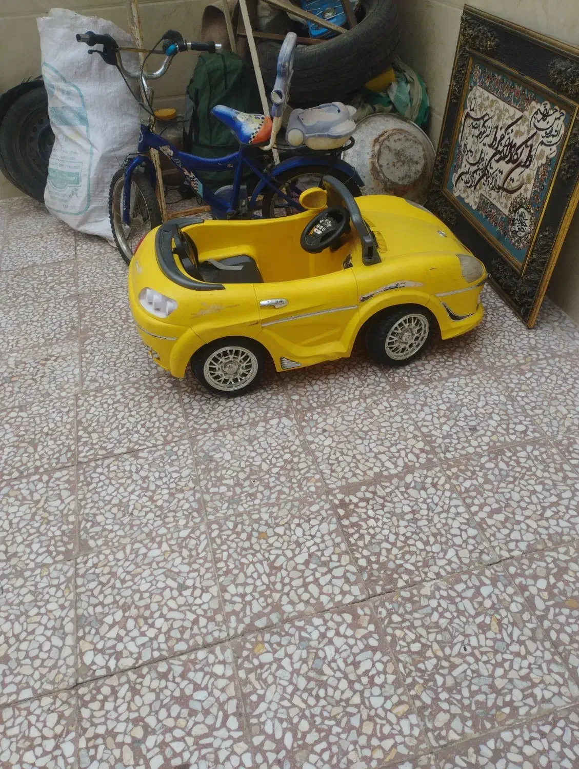 ماشین شارژی|اسباب‌بازی بچه|قم, ولیعصر|دیوار