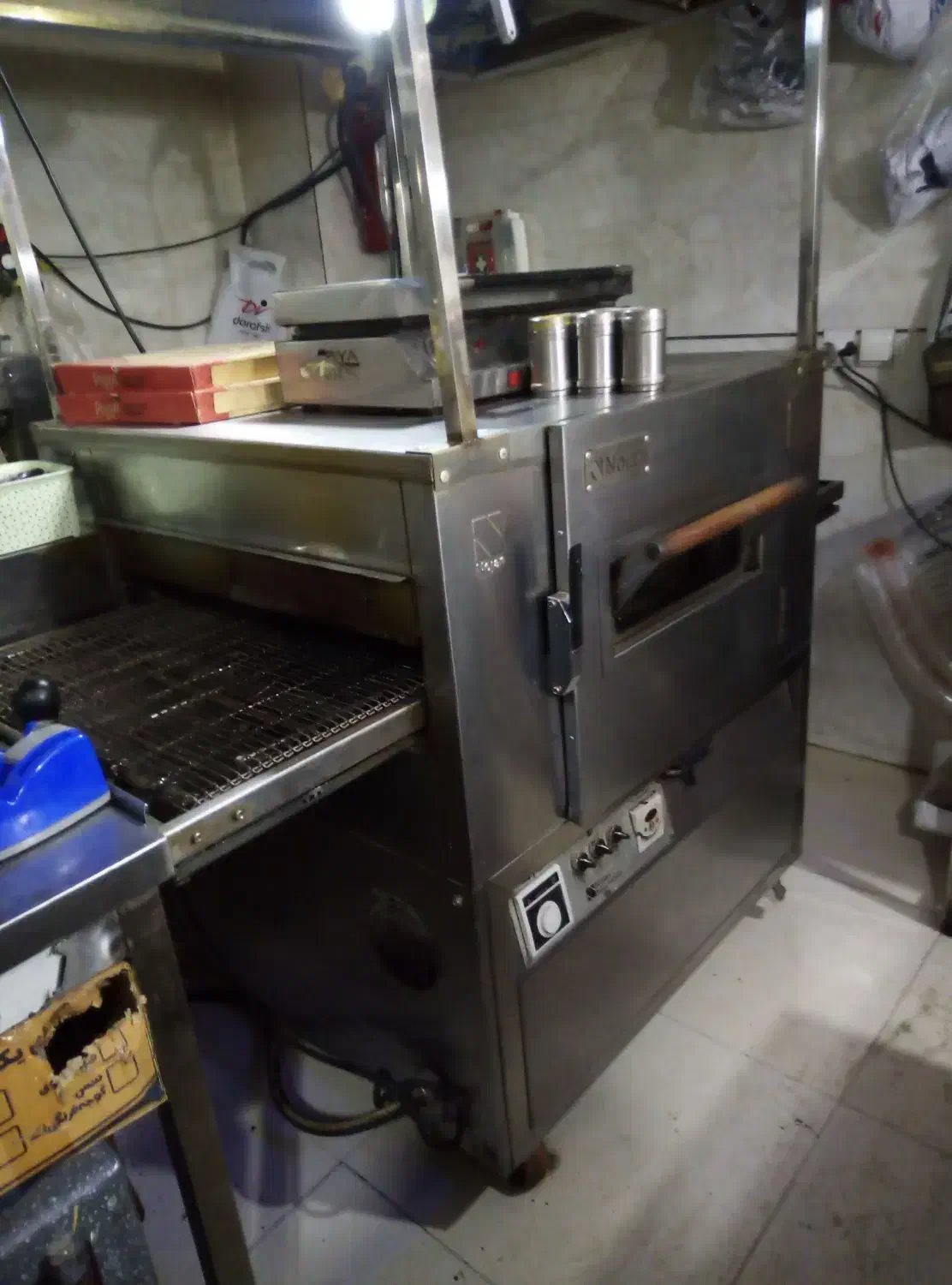 فروش تجهیزات فست فودی. یا شراکت و یا واگذاری|کافیشاپ و رستوران|شاهینشهر, عطار|دیوار