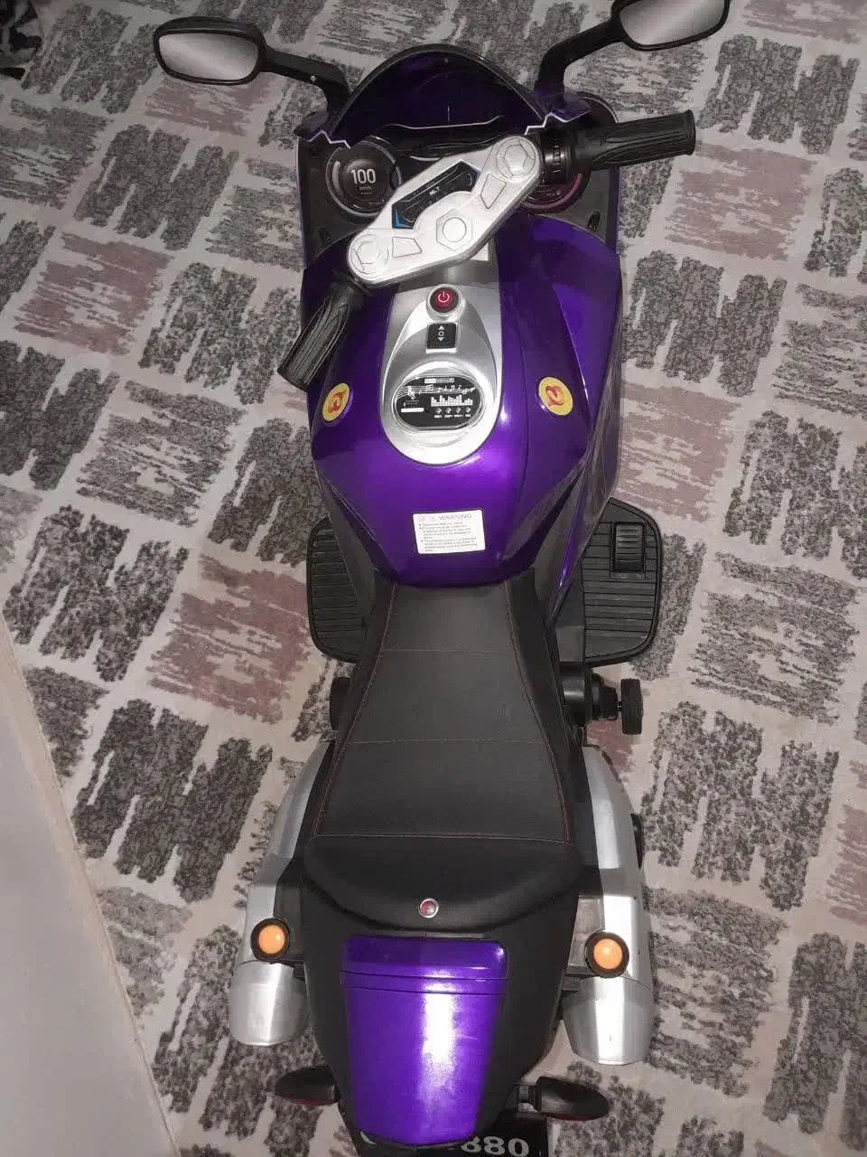 موتور شارژی در حد نو دوسه بار استفاده شده|اسباب و اثاث بچه|شهرضا, |دیوار