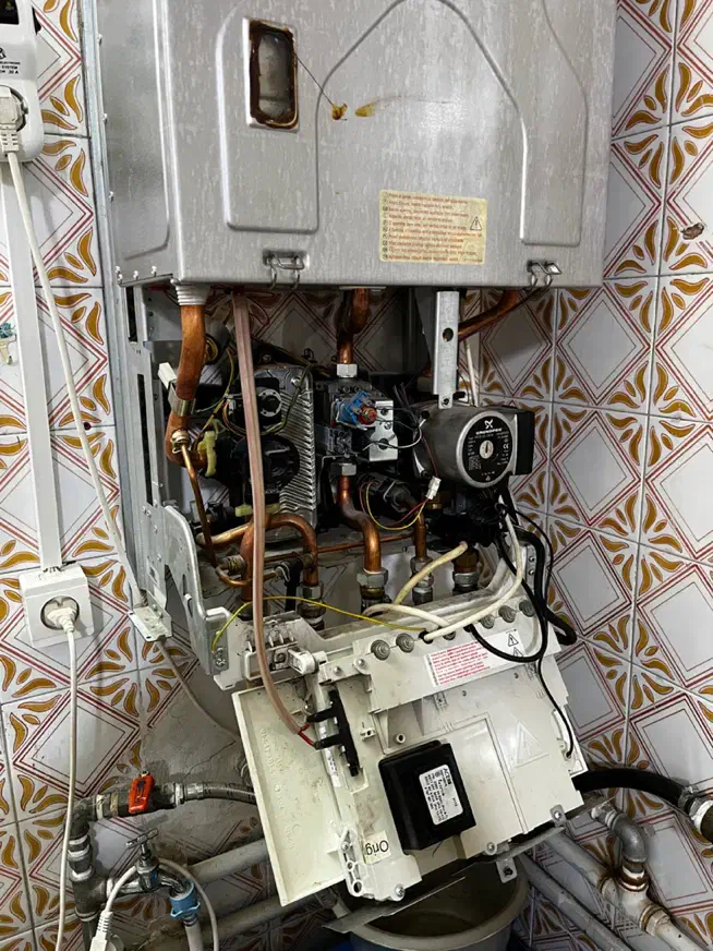 تاسیساتی|خدمات پیشه و مهارت|اصفهان, آبشار|دیوار