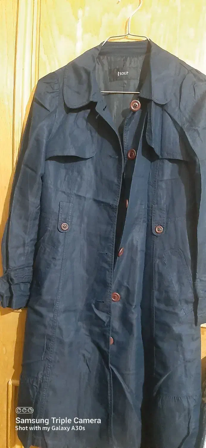 ترنچ کت و بارونی|لباس|طرقبه, |دیوار