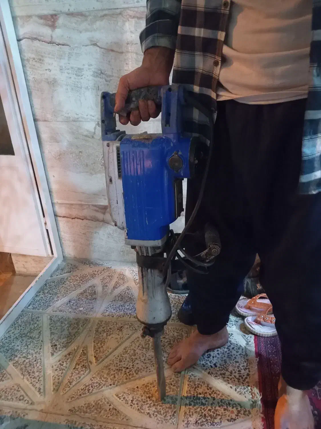 مقنی چاه|خدمات پیشه و مهارت|قیدار, |دیوار