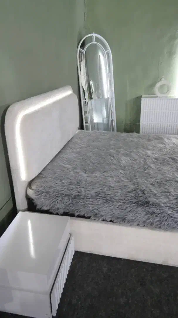 سرویس چوبی|تخت و سرویس خواب|چهاردانگه (تهران), |دیوار