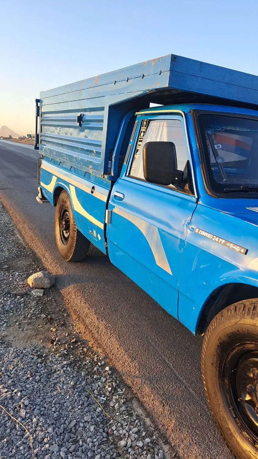 وانت نیسان ۸۸ تمیز|خودرو سواری و وانت|شهرضا, |دیوار