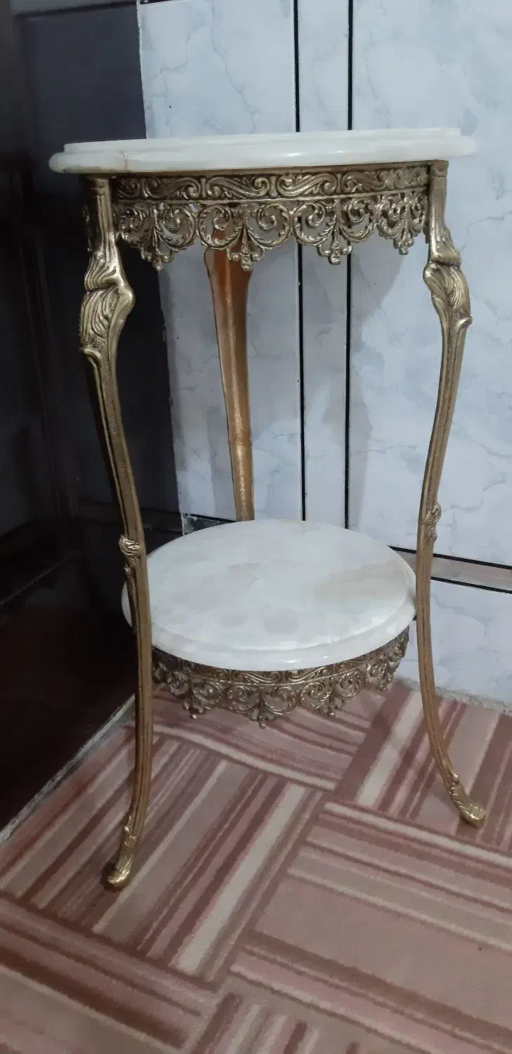 میز تلفن برنج در حد نو نو|میز تلفن|دورود, |دیوار