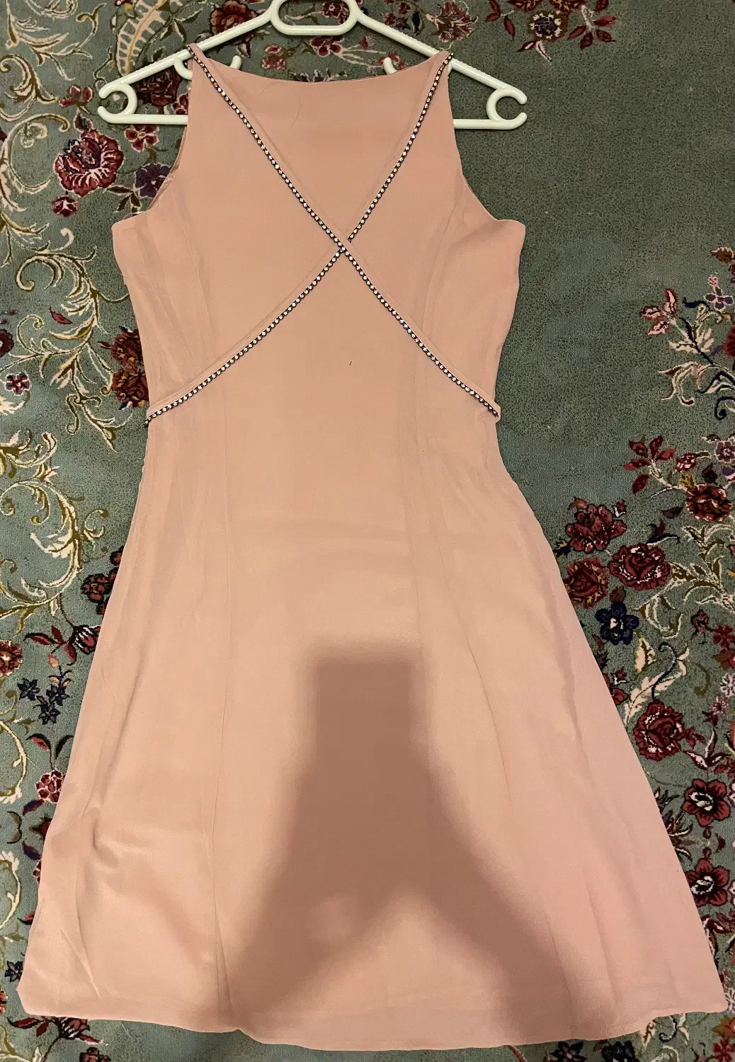 پیراهن حریر|لباس|کرج, کرج نو|دیوار